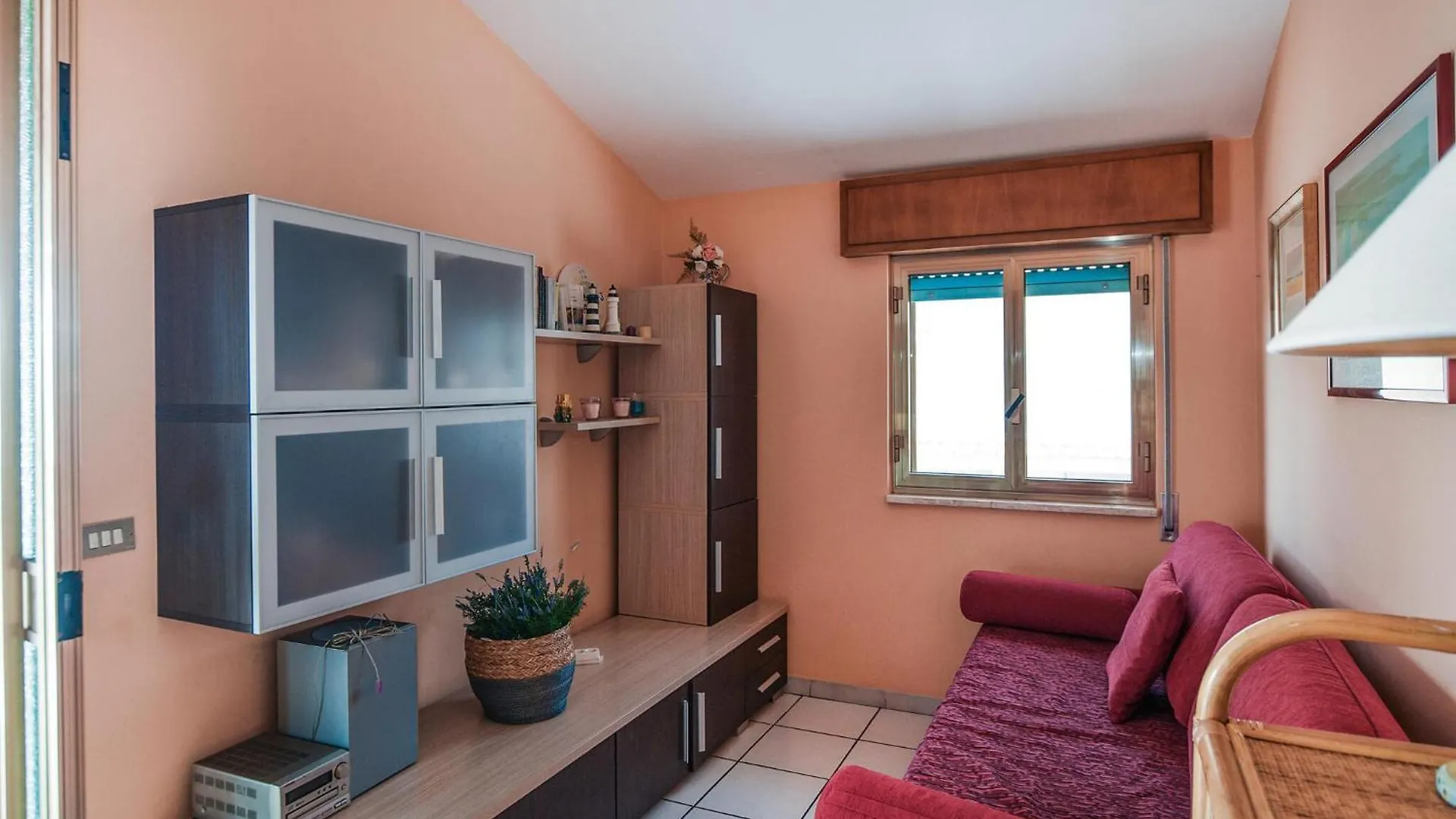 2 Bedroom Lovely Apartment In Marina Di Modica
